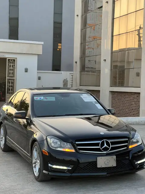 Mercedes Benz C-Class C300 4Matic 