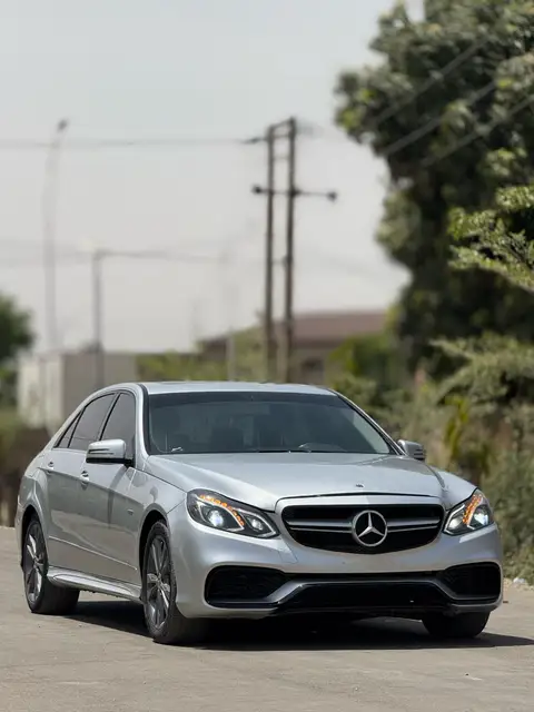 Mercedes Benz E-Class E350