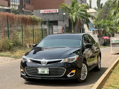 Toyota Avalon XLE 