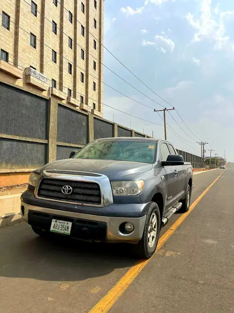 Toyota Tundra