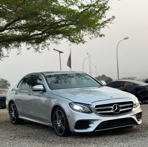 Mercedes Benz E-Class E300
