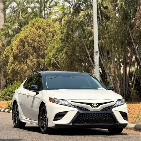 Toyota Camry XSE V6