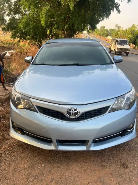 Toyota Camry SE
