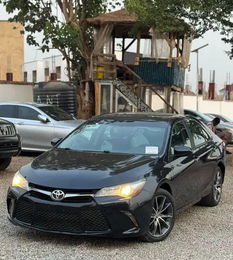 Toyota Camry XSE