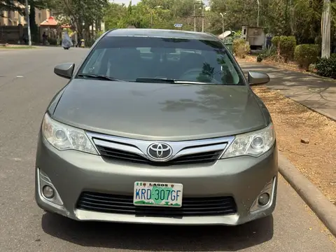 Toyota Camry LE
