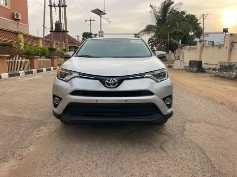 Toyota Rav4 XLE