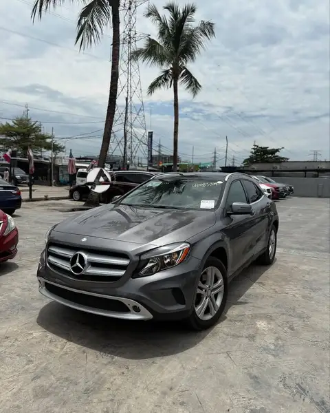 Mercedes Benz GLA-Class GLA 250 4Matic 