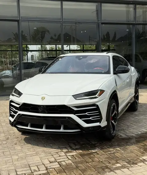Lamborghini Urus With VIP Seats 