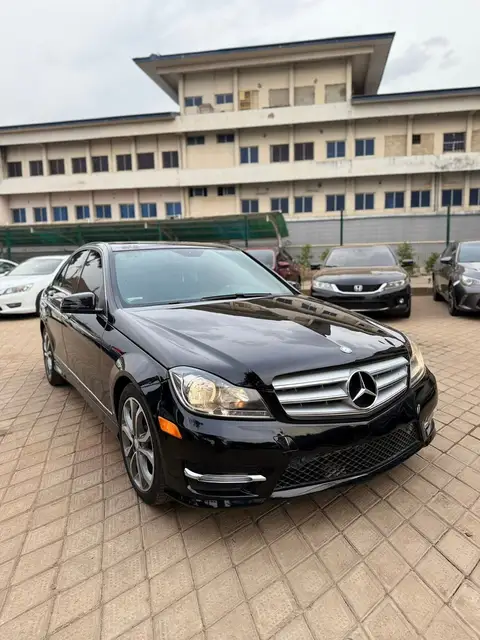 Mercedes Benz C-Class C300