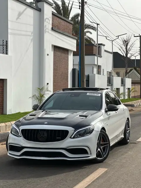 Mercedes Benz C-Class C63 AMG C63s