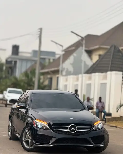 Mercedes Benz C-Class C300