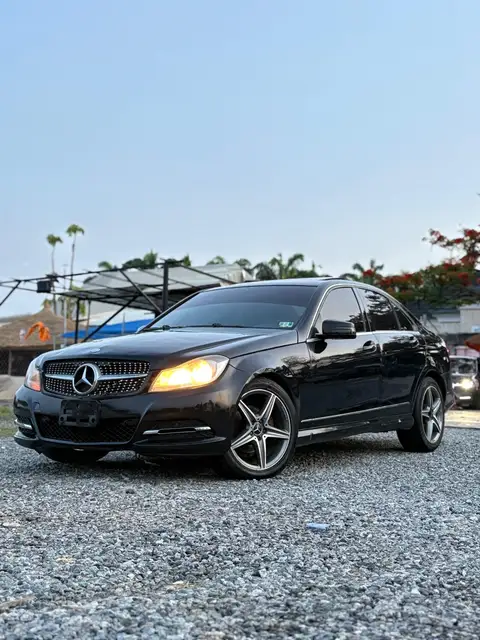 Mercedes Benz C-Class C300