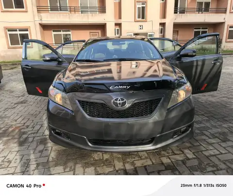 Toyota Camry Sport 