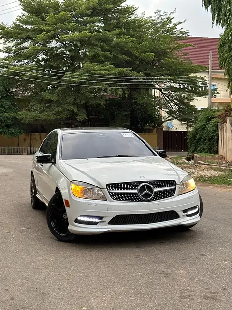 Mercedes Benz C-Class C300