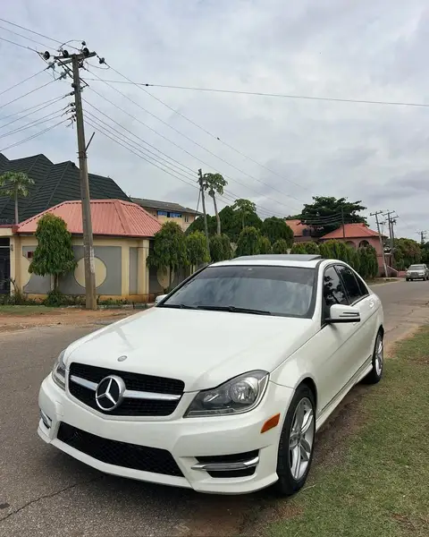 Mercedes Benz C-Class C300