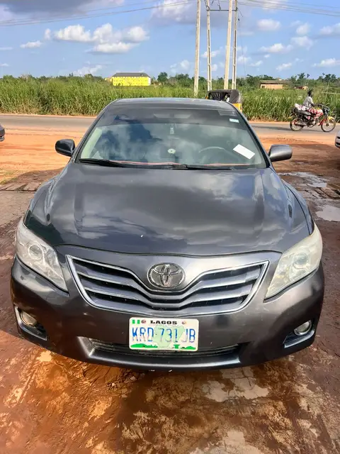 Toyota Camry XLE 